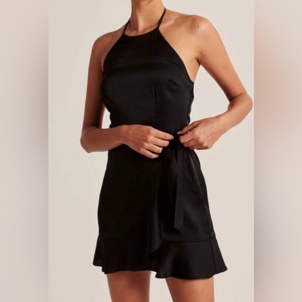 NWT Abercrombie & Fitch Black Halter Dress Size Small